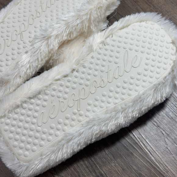 Aéropostale Flip Flop Women's Cream Faux Fur Soft Lightweight Indoor Slippers - Picture 6 of 6